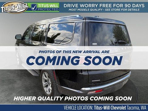 Used 2022 Jeep Wagoneer Series II AWD/4WD image 3