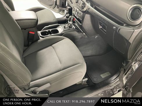 Used 2022 Jeep Wrangler Sport S image 42