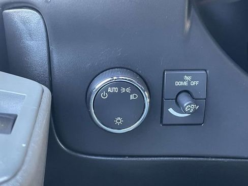 Used 2015 Chevrolet Express 2500 image 22