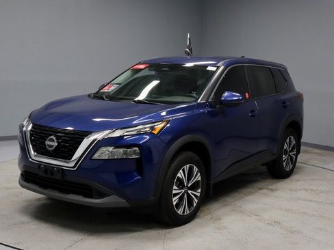 Certified 2022 Nissan Rogue SV image 9