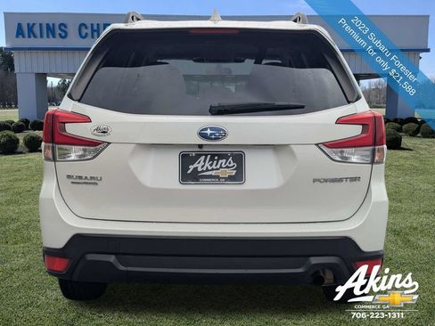 Used 2023 Subaru Forester Premium AWD/4WD image 5