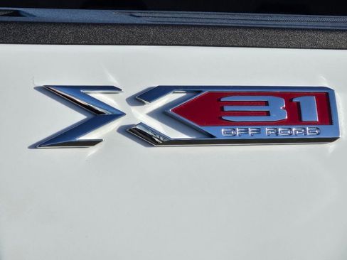 New 2025 GMC Sierra 2500 SLE w/ SLE Value Package; image 3