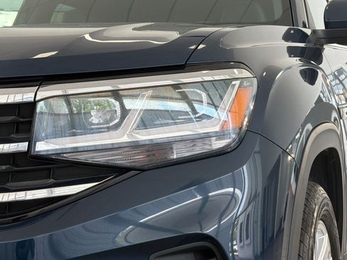 Used 2023 Volkswagen Atlas Cross Sport SE FWD image 12