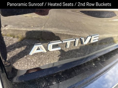 Used 2025 Ford Expedition Active AWD/4WD image 7