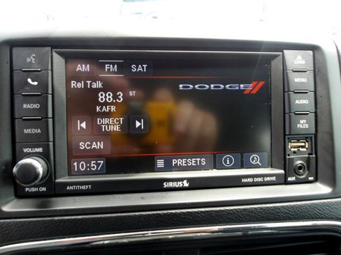 Used 2019 Dodge Grand Caravan SXT image 20