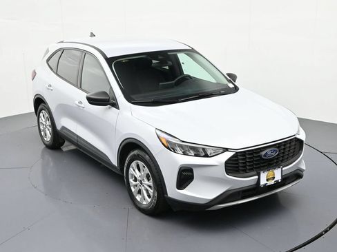 Certified 2025 Ford Escape Active FWD image 15