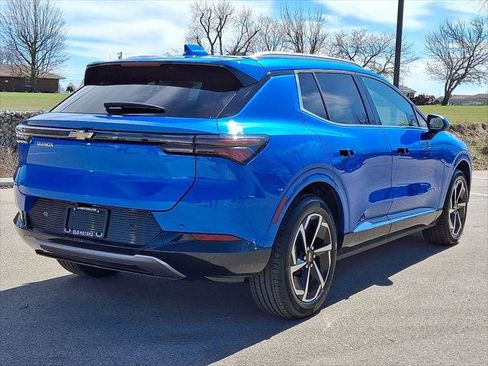 Used 2025 Chevrolet Equinox EV LT w/ Convenience Package image 25