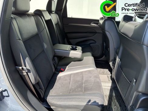 Certified 2018 Jeep Grand Cherokee Altitude RWD image 25