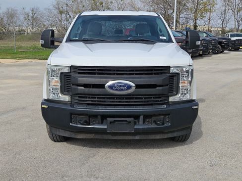 Used 2017 Ford F250 XL w/ Power Equipment Group image 8