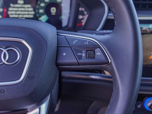 Certified 2025 Audi Q3 2.0T Premium w/ Convenience Package image 12