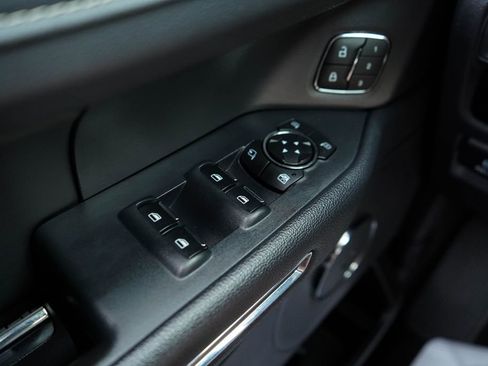 Used 2024 Ford Expedition Max XLT image 26