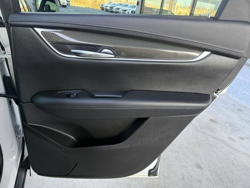 Used 2020 Cadillac XT5 Sportv image 32