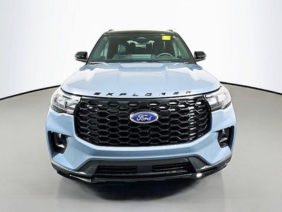 New 2025 Ford Explorer ST-Line w/ Premium Package