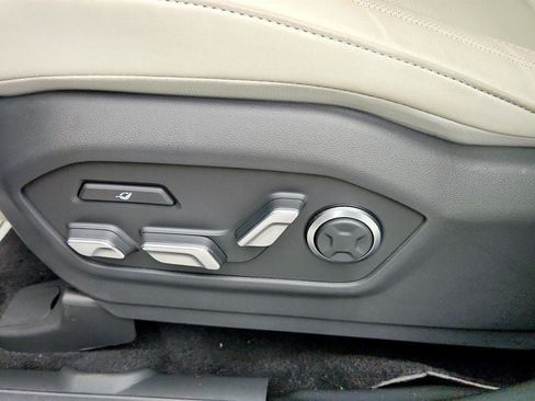 Used 2025 Hyundai Santa Fe Calligraphy AWD/4WD image 11