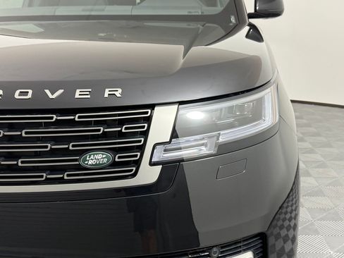 New 2026 Land Rover Range Rover Long Wheelbase SE AWD/4WD image 11