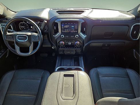 Used 2022 GMC Sierra 2500 Denali w/ Denali Black Diamond Edition image 16