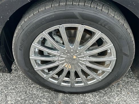 Used 2020 Toyota Avalon XLE image 30