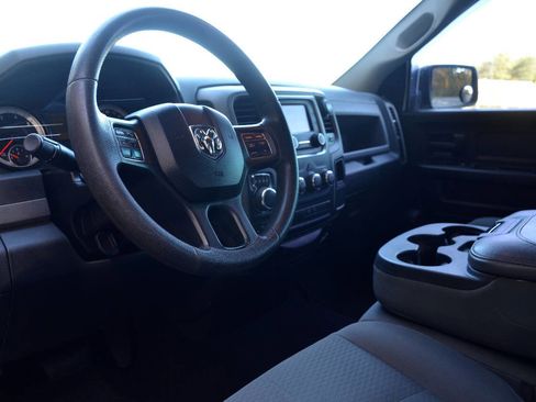 Used 2015 RAM 1500 Express w/ Black Ram 1500 Express Group image 18