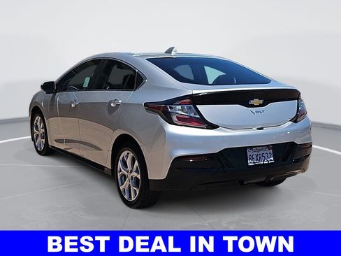 Used 2018 Chevrolet Volt Premier w/ Driver Confidence Package FWD image 5