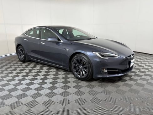 Used 2020 Tesla Model S Long Range image 7