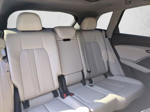 Certified 2025 Audi Q5 Premium Plus w/ Premium Plus image 23