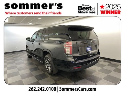 Used 2023 Chevrolet Suburban Z71 w/ Luxury Package AWD/4WD image 3