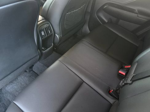 Used 2024 Hyundai Kona Limited AWD/4WD image 16