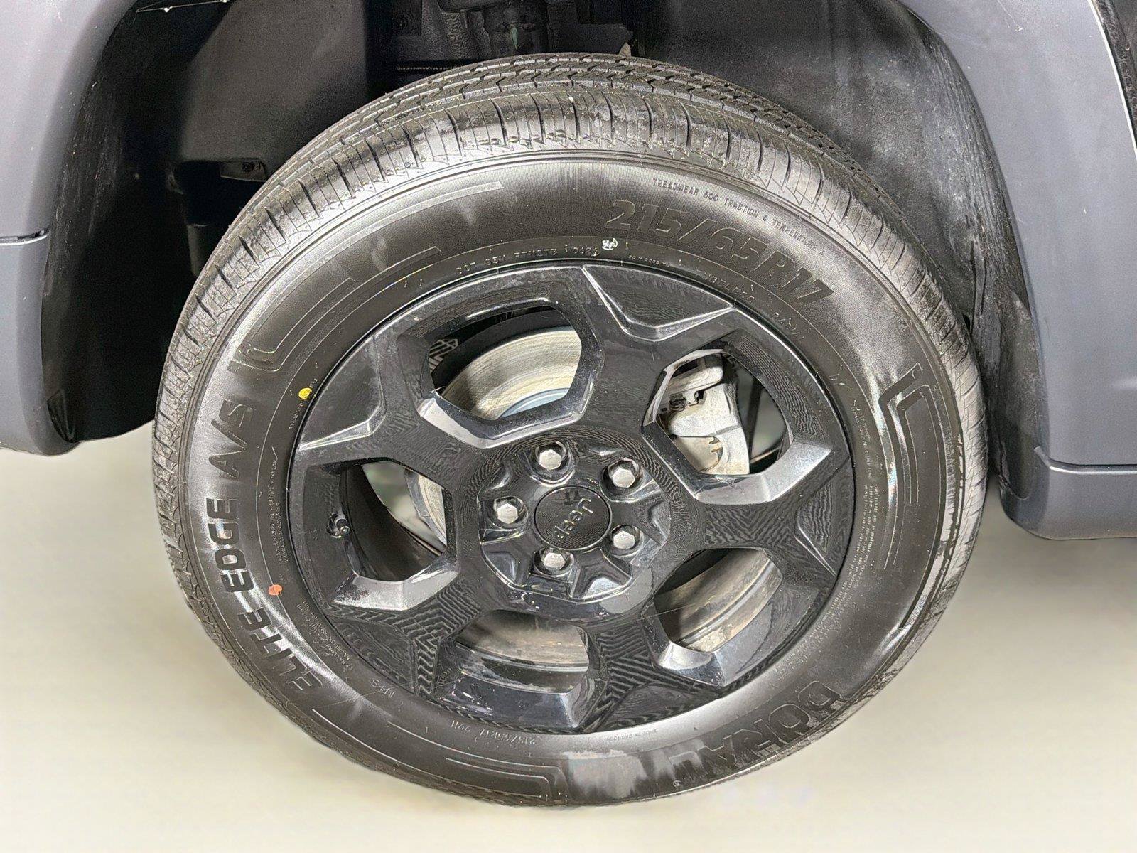 Used 2023 Jeep Compass Trailhawk w/ Sun and Sound Group AWD/4WD image 33