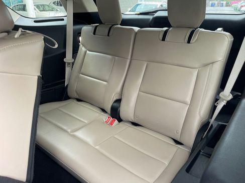 Used 2022 Ford Explorer XLT w/ Equipment Group 202A image 24