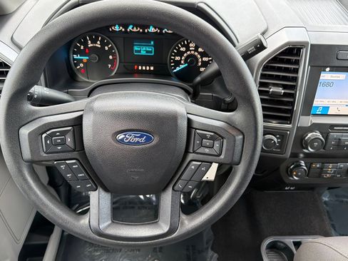 Used 2019 Ford F150 XLT image 14