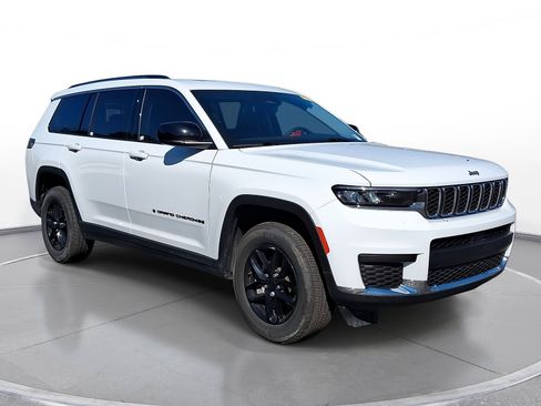 Used 2023 Jeep Grand Cherokee L Laredo AWD/4WD image 1