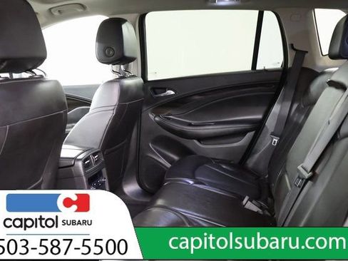 Used 2020 Buick Envision Essence image 31