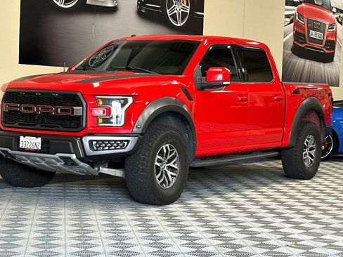 Used 2018 Ford F150 Raptor w/ Equipment Group 802A Luxury AWD/4WD image 8