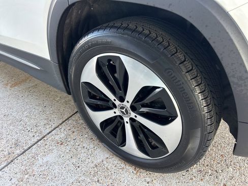 Used 2024 Mercedes-Benz GLB 250 image 10