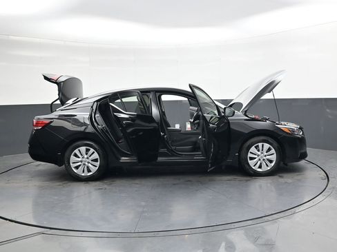 Certified 2025 Nissan Sentra S image 40