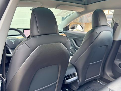 Used 2020 Tesla Model 3 Standard Range Plus RWD image 39