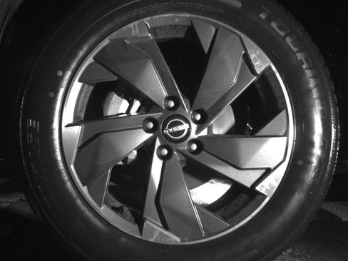 Used 2025 Nissan Rogue SV image 12