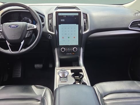 Used 2024 Ford Edge SEL AWD/4WD image 13