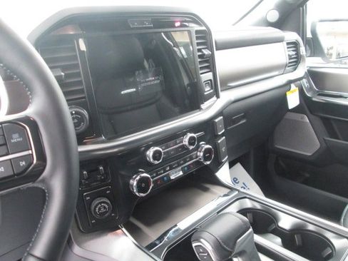 New 2025 Ford F150 Platinum w/ FX4 Off-Road Package image 9