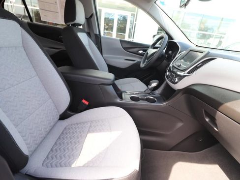 Used 2024 Chevrolet Equinox LS FWD image 14
