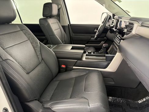 Used 2024 Toyota Sequoia TRD Pro AWD/4WD image 32