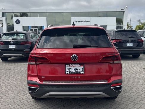Used 2022 Volkswagen Taos SE FWD image 3