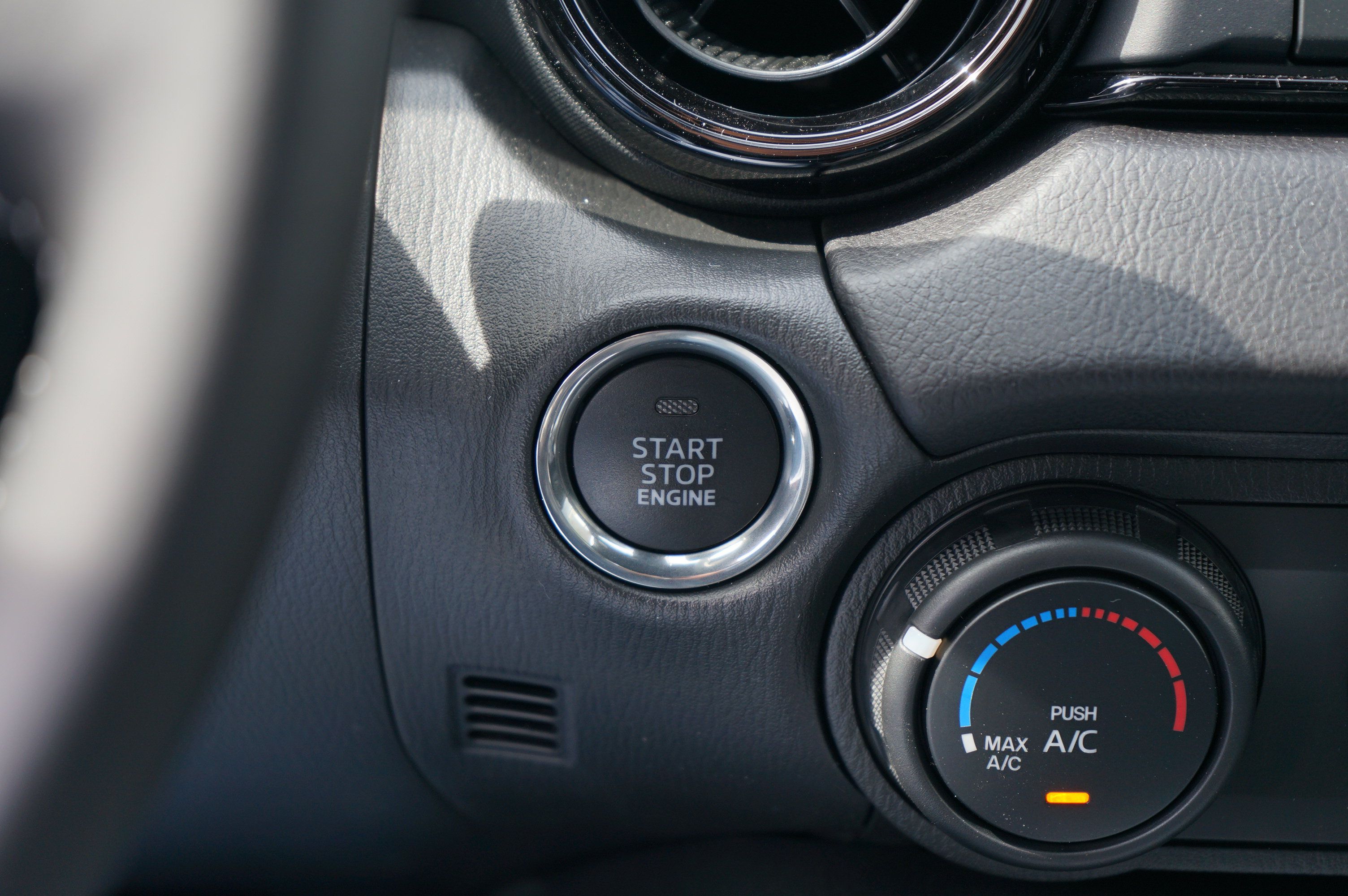 New 2026 MAZDA MX-5 Miata Club w/ Interior Package RWD image 22