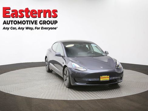 Used 2021 Tesla Model 3 Standard Range Plus image 50