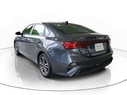 Certified 2023 Kia Forte LXS FWD image 4