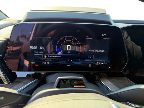 New 2026 Chevrolet Suburban High Country image 11