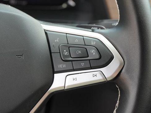 Used 2026 Volkswagen Atlas SE FWD image 29