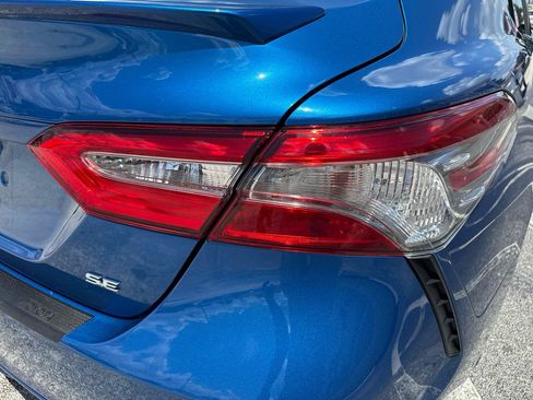 Used 2019 Toyota Camry SE FWD image 52