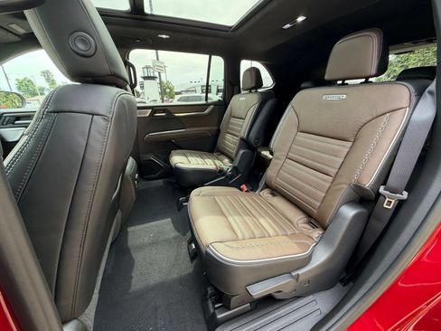 New 2026 GMC Acadia Denali Ultimate AWD/4WD image 27