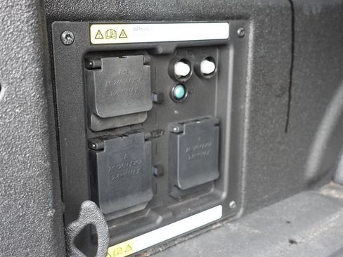 Used 2023 Ford F150 Lariat w/ Equipment Group 502A High AWD/4WD image 15